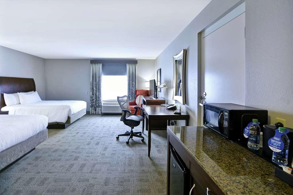 Hilton Garden Inn Toledo / Perrysburg Room photo