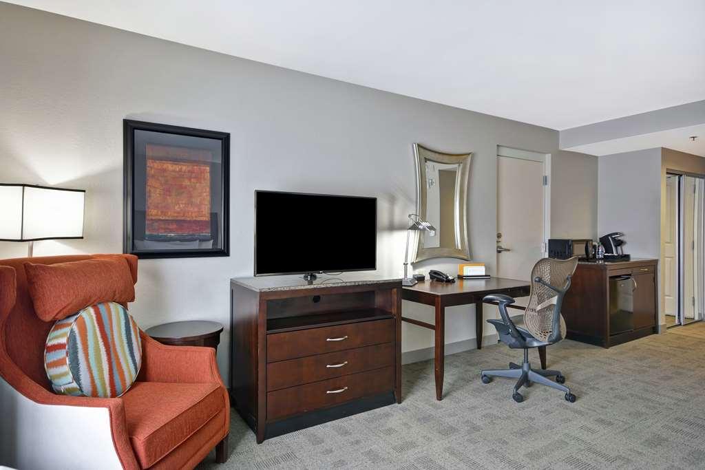 Hilton Garden Inn Toledo / Perrysburg Room photo