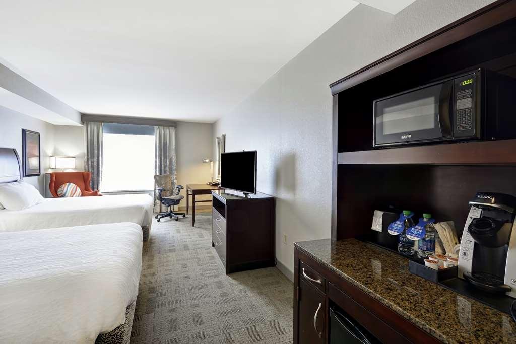 Hilton Garden Inn Toledo / Perrysburg Room photo