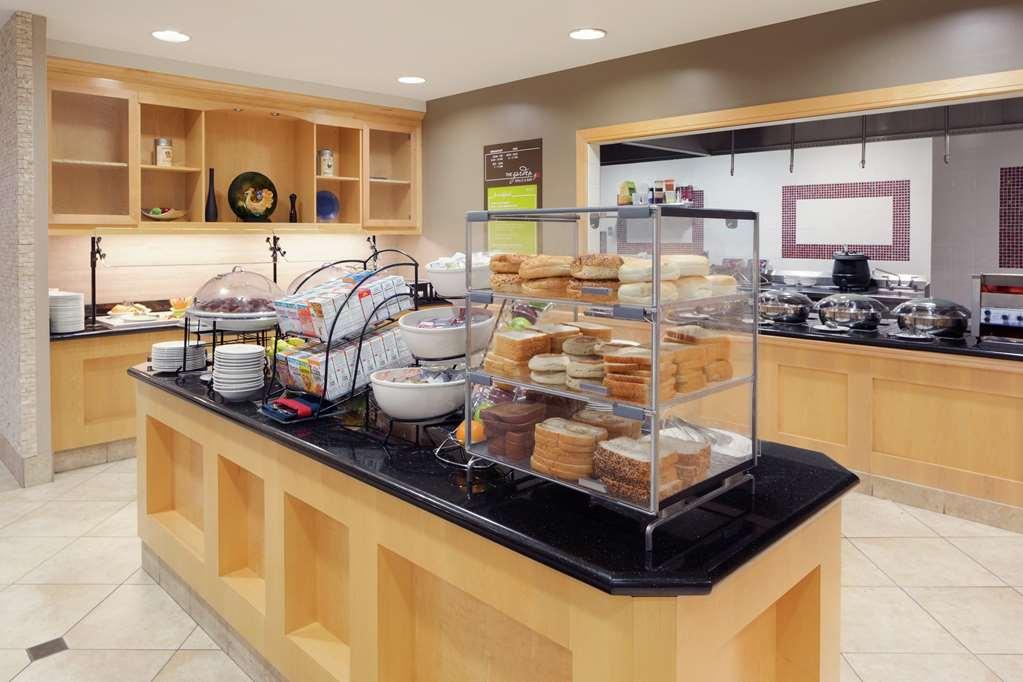 Hilton Garden Inn Toledo / Perrysburg Restaurant photo